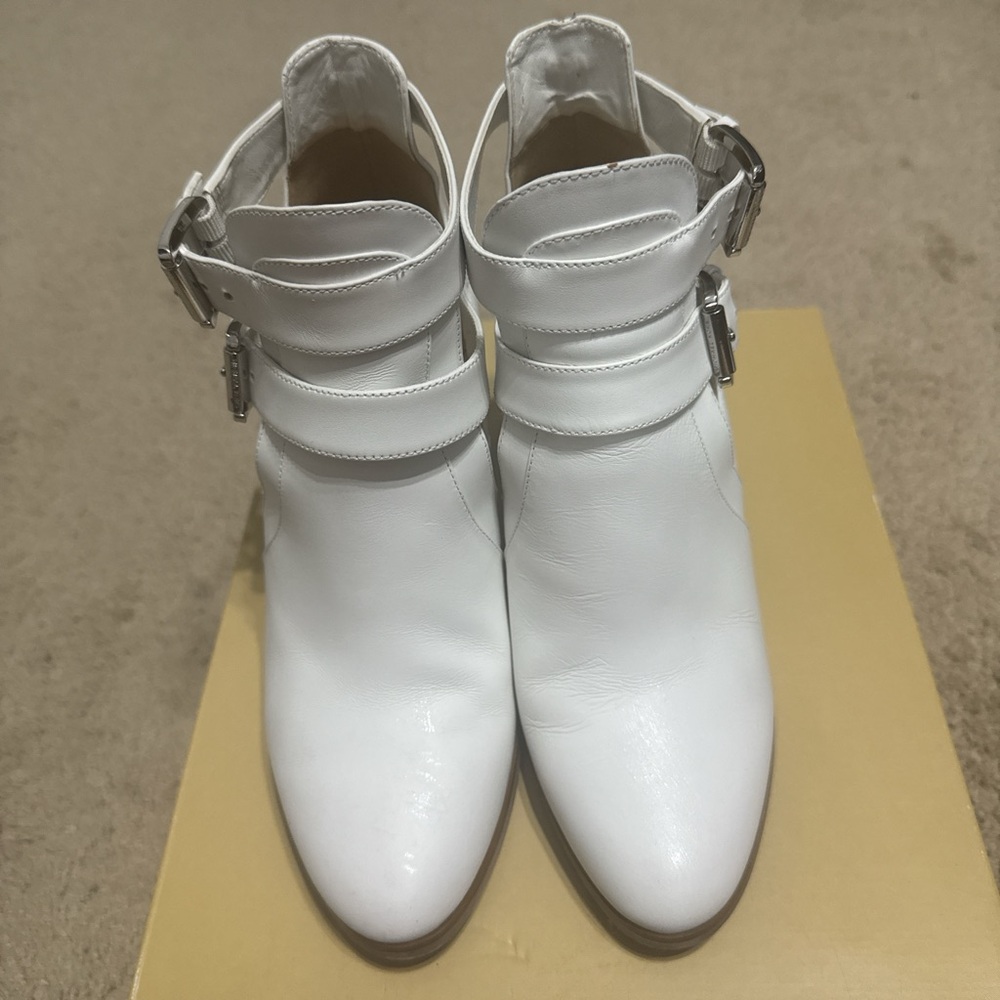 MICHAEL Michael Kors White Ankle Boots with Buckles